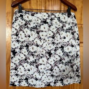 Donna Rico floral stretch miniskirt. Size 8
